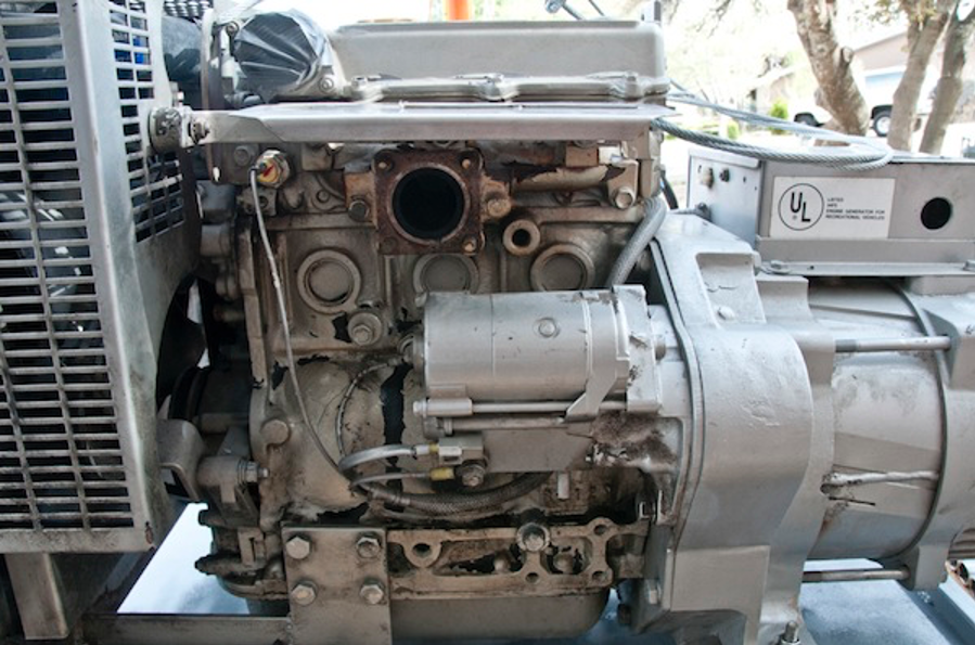 A car engine

Description automatically generated